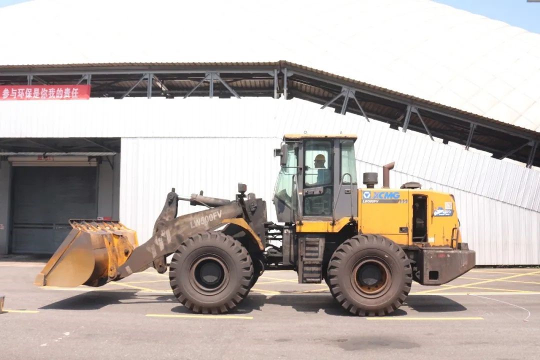 以赛促学练“精兵” ——3044永利集团举办装载车司机技术比武大赛