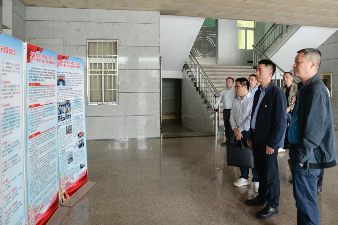 主题教育 | 吸“理论之氧” 补“精神之钙”——3044永利集团举办主题教育牌板展，营造浓厚学习氛围